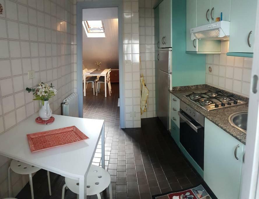 Apartmán Apartamento En Vivienda Unifamiliar, Con Posibilidad De Plaza De Garaje Santiago de Compostela Exteriér fotografie
